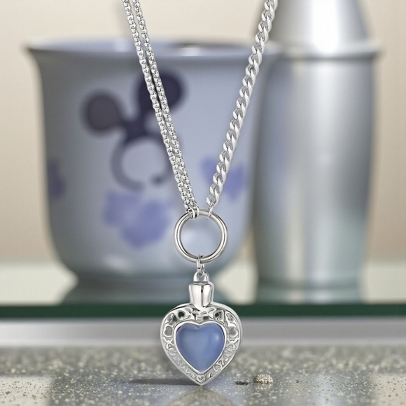 🆕️18K Gold Plated 316L Stainless Steel Blue Crystal Heart Pendant Necklace 💙 - Picture 1 of 11